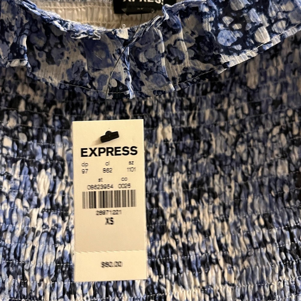Express Floral Top - Picture 2 of 3